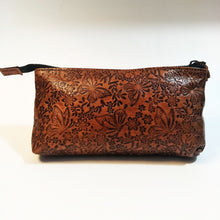 Load image into Gallery viewer, Leather Purse Butterfly
